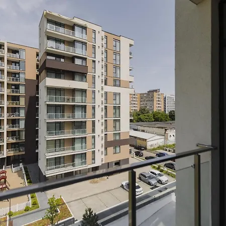 Tiny Modern Collection Near Iulius Mall Apartment